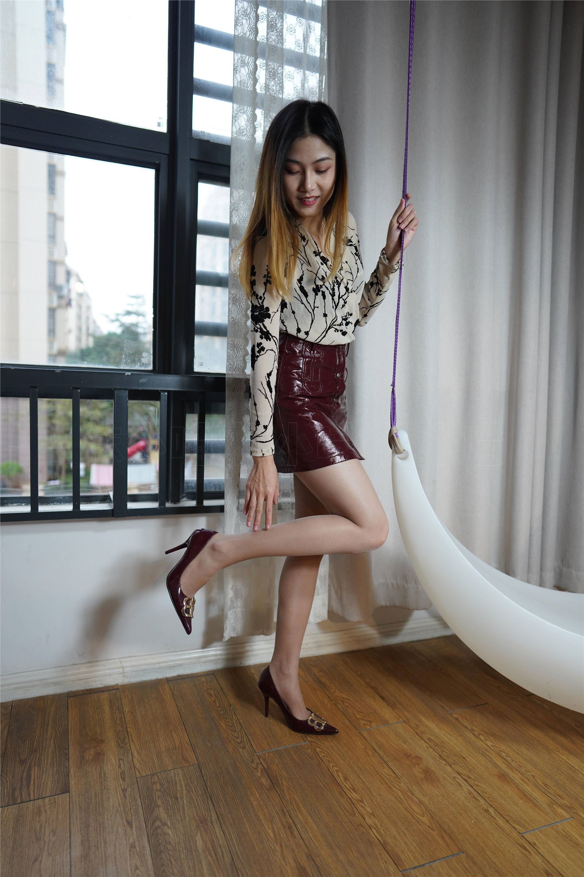 One kiss image 2021.01.13 yw003 quiet wine red leather skirt